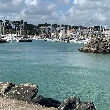 Apartment Vue Mer, Superbe Avec Terrasse! *
