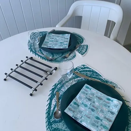 Apartment Vue Mer, Superbe Avec Terrasse! *