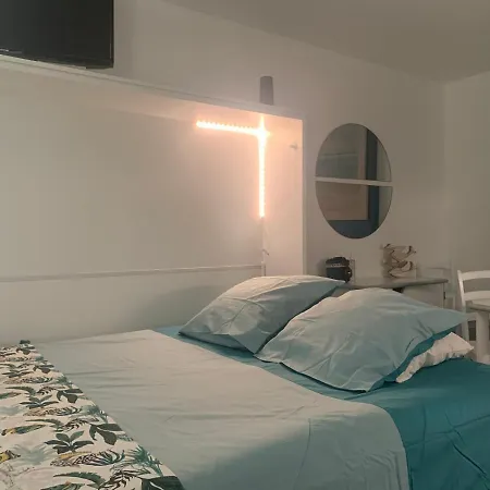 Apartment Vue Mer, Superbe Refait A Neuf! *